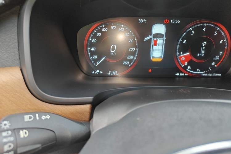 Used Volvo S90 2020 T5 Zhiyi Luxury Edition Odometer Close Up