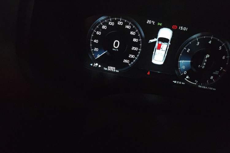 Used Volvo S90 2020 T5 Zhiyi Luxury Edition Odometer Close Up
