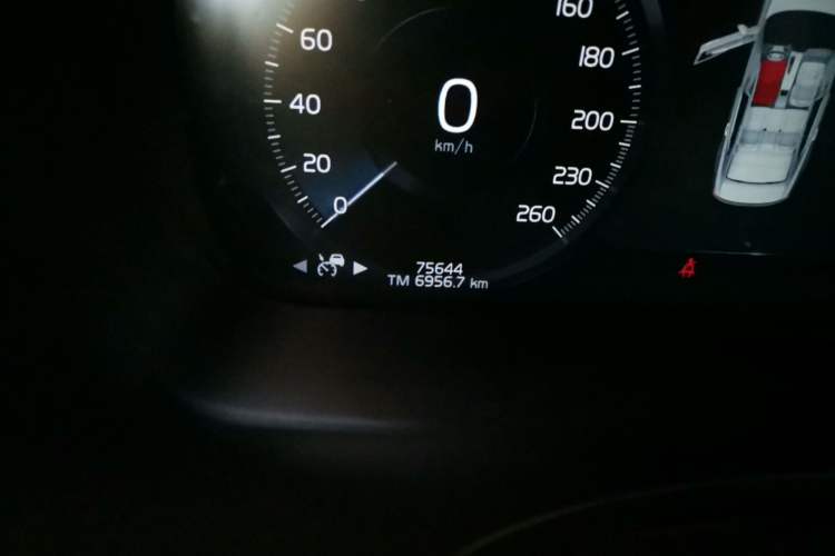 Used Volvo S90 2020 T5 Zhiyi Luxury Edition Odometer Close Up