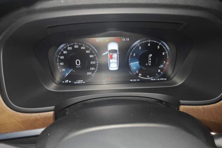 Used Volvo S90 2020 Facelifted T5 Zhiyi Luxury Edition Odometer Close Up