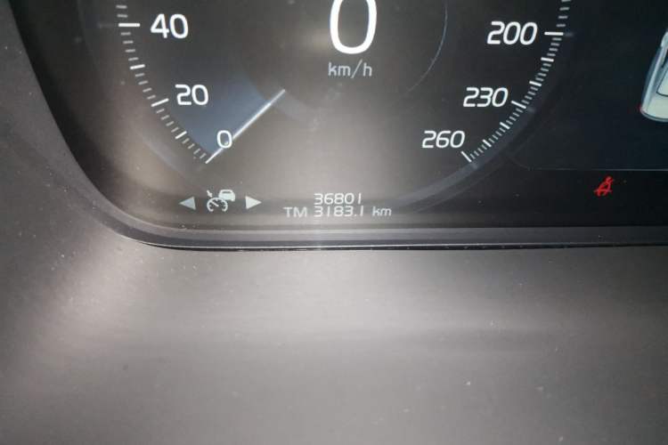 Used Volvo S90 2020 T5 Zhiyi Luxury Edition Odometer Close Up