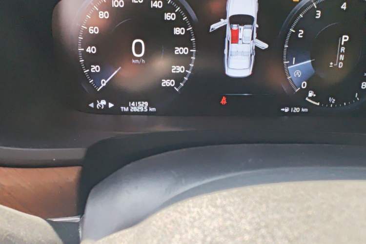 Used Volvo S90 2020 Facelifted T5 Zhiyi Luxury Edition Odometer Close Up
