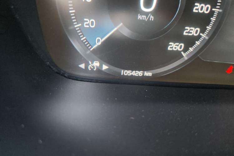 Used Volvo S90 2020 T5 Zhiyuan Luxury Edition Odometer Close Up
