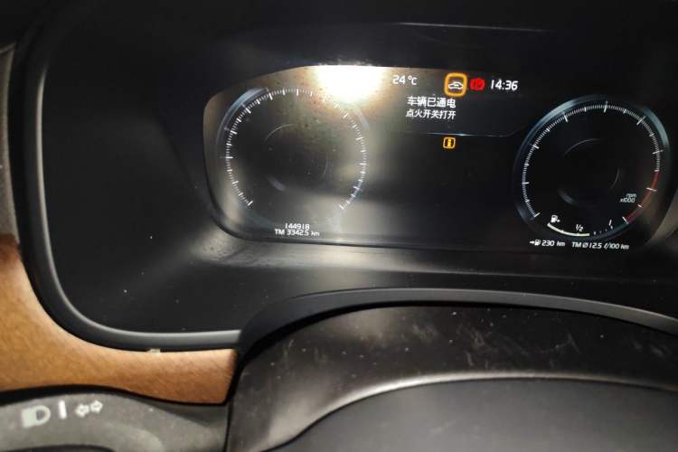 Used Volvo S90 2020 T5 Zhiyuan Luxury Edition Odometer Close Up
