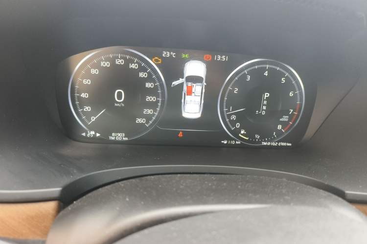 Used Volvo S90 2020 T5 Zhiyi Luxury Edition Odometer Close Up