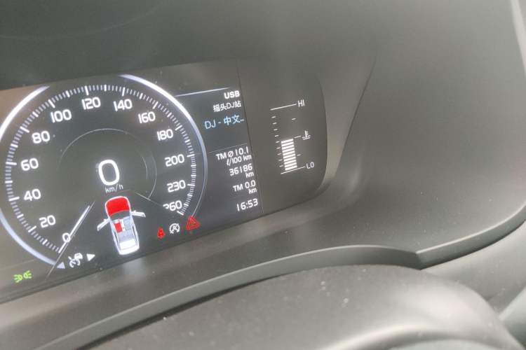 Used Volvo S90 2020 T4 SmartDrive Luxury Edition Odometer Close Up