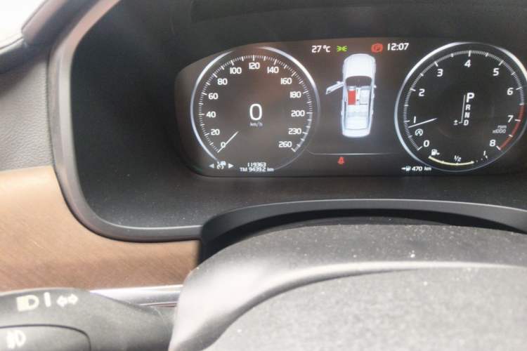 Used Volvo S90 2020 T5 Zhiyi Luxury Edition Odometer Close Up