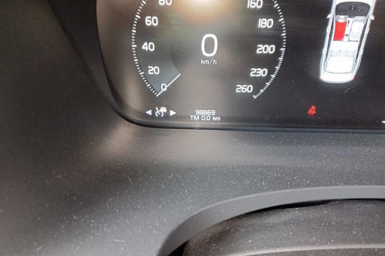 Used Volvo S90 2020 T5 Zhiyi Luxury Edition Odometer Close Up