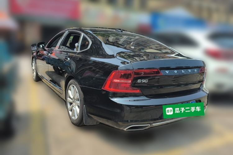 Used Volvo S90 2020 T5 Zhiyi Luxury Edition Rear Left 45 Deg