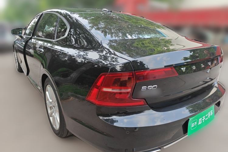 Used Volvo S90 2020 T5 Zhiyi Luxury Edition Rear Left 45 Deg