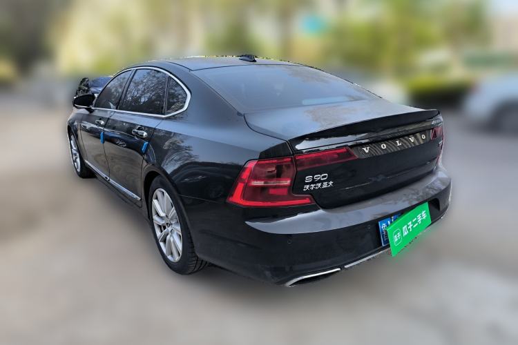Used Volvo S90 2020 T5 Zhiyi Luxury Edition Rear Left 45 Deg