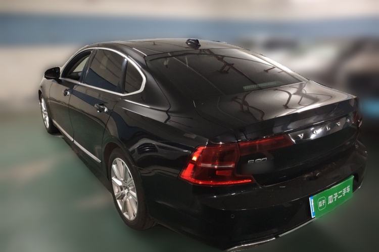 Used Volvo S90 2020 Facelifted T5 Zhiyi Luxury Edition Rear Left 45 Deg