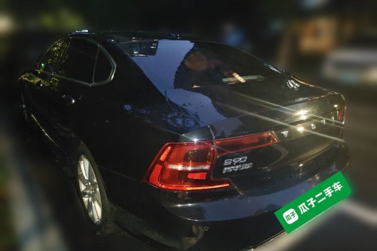 Used Volvo S90 2020 Facelifted T5 Zhiyi Luxury Edition Rear Left 45 Deg