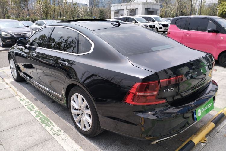 Used Volvo S90 2020 Facelifted T5 Zhiyi Luxury Edition Rear Left 45 Deg