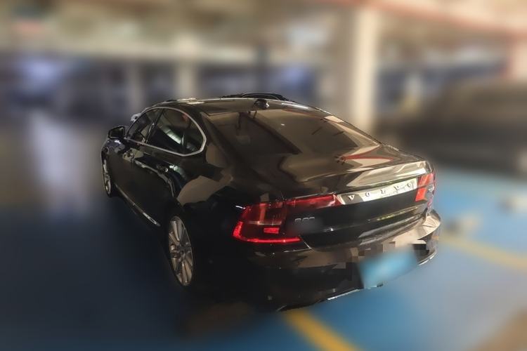 Used Volvo S90 2020 T5 Zhiya Luxury Edition Rear Left 45 Deg