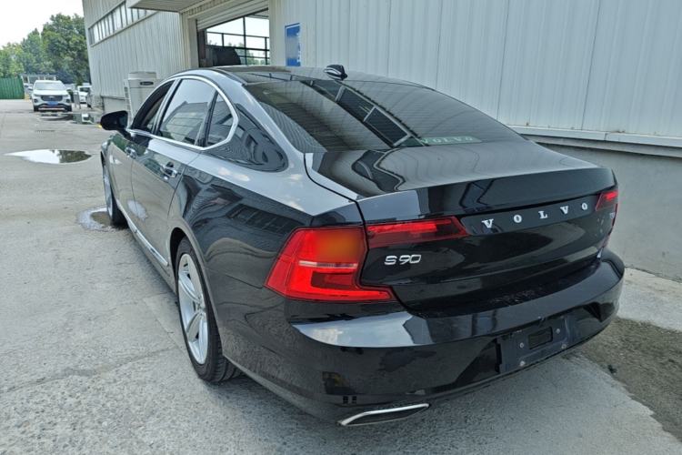 Used Volvo S90 2020 T5 Zhiyi Luxury Edition Rear Left 45 Deg