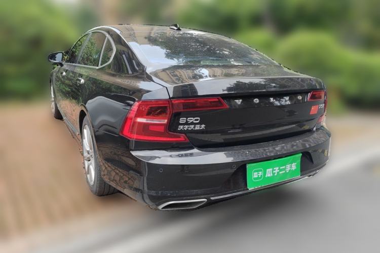 Used Volvo S90 2020 T4 SmartDrive Luxury Edition Rear Left 45 Deg