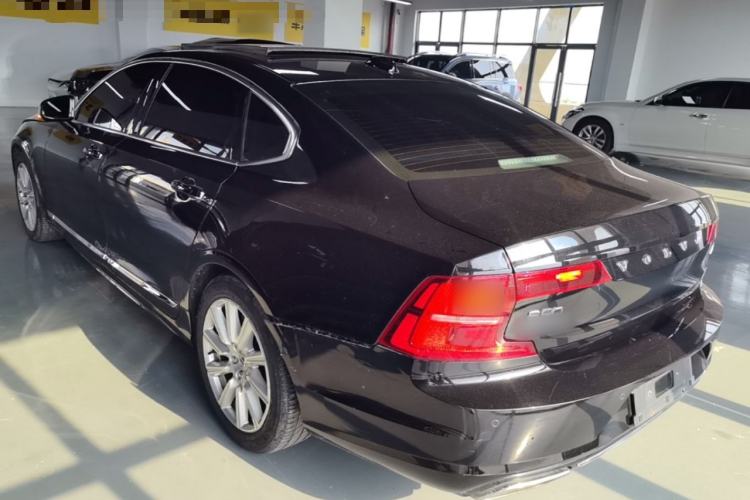 Used Volvo S90 2020 T5 Zhiyi Luxury Edition Rear Left 45 Deg