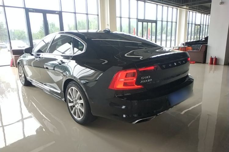 Used Volvo S90 2020 T5 Zhiyi Luxury Edition Rear Left 45 Deg