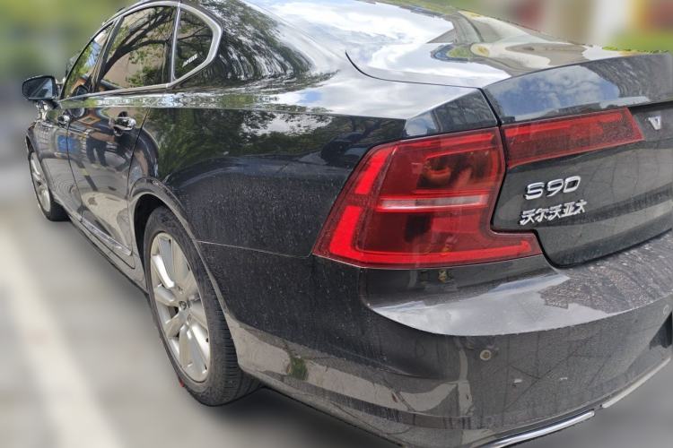 Used Volvo S90 2020 T5 Zhiyi Luxury Edition Rear Left 45 Deg