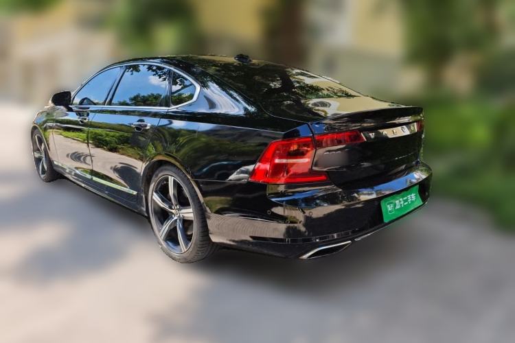 Used Volvo S90 2020 T5 Zhiya Luxury Edition Rear Left 45 Deg