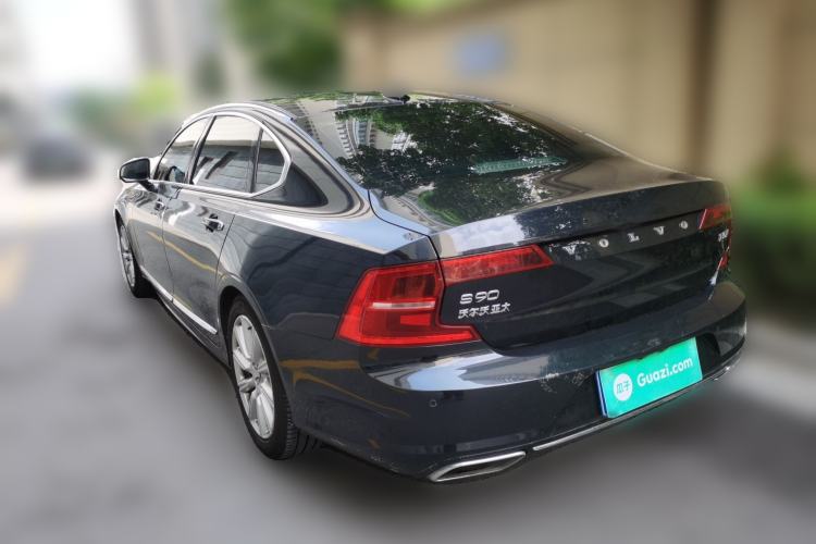 Used Volvo S90 2020 Facelift T5 Smart & Luxurious Edition Rear Left 45 Deg