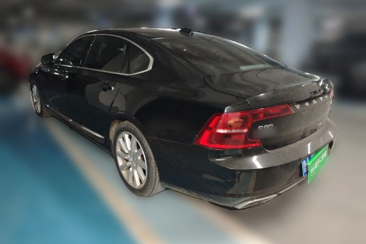 Used Volvo S90 2020 T5 Zhiyi Luxury Edition Rear Left 45 Deg