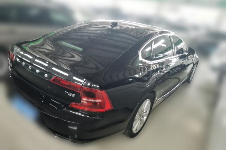 Used Volvo S90 2020 T5 Zhiyi Luxury Edition Rear Right 45 Deg