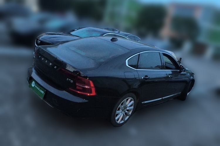 Used Volvo S90 2020 T5 Zhiyi Luxury Edition Rear Right 45 Deg