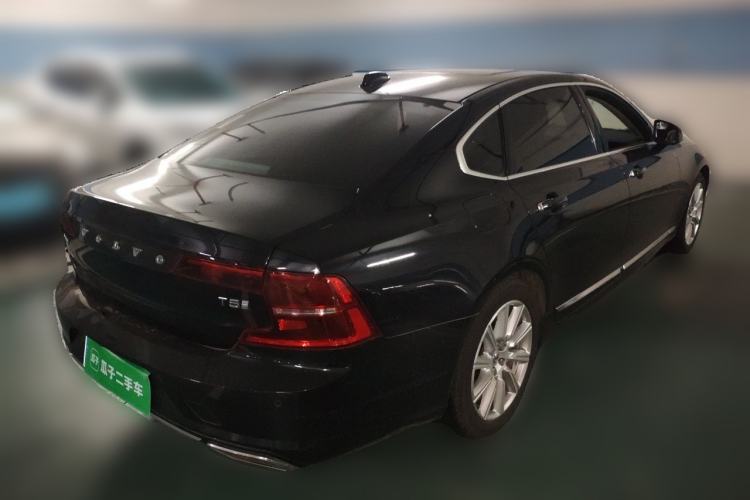 Used Volvo S90 2020 Facelifted T5 Zhiyi Luxury Edition Rear Right 45 Deg