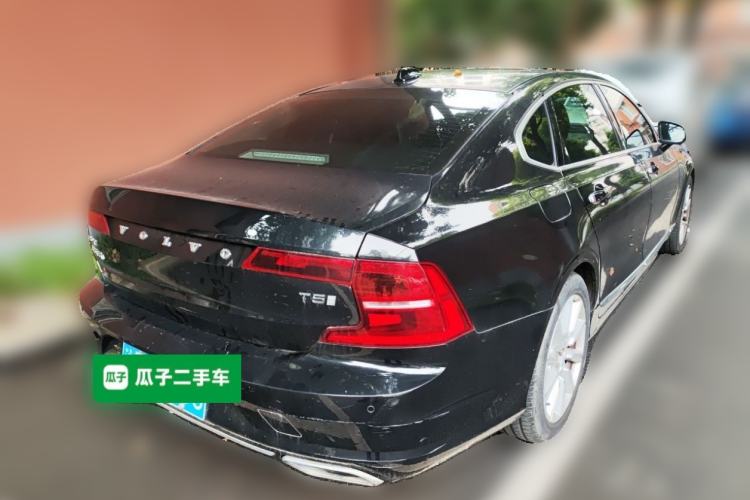 Used Volvo S90 2020 T5 Zhiyi Luxury Edition Rear Right 45 Deg