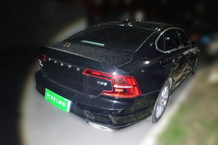 Used Volvo S90 2020 T5 Zhiyi Luxury Edition Rear Right 45 Deg