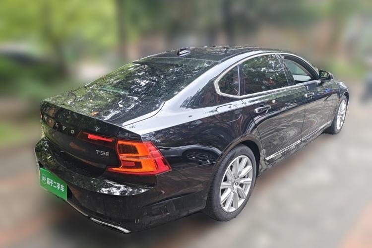 Used Volvo S90 2020 T5 Zhiyi Luxury Edition Rear Right 45 Deg