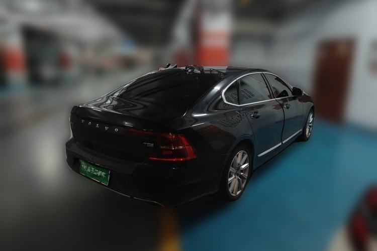 Used Volvo S90 2020 T5 Zhiyi Luxury Edition Rear Right 45 Deg