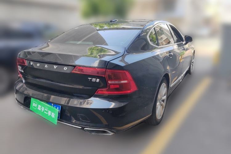 Used Volvo S90 2020 T5 Zhiyi Luxury Edition Rear Right 45 Deg