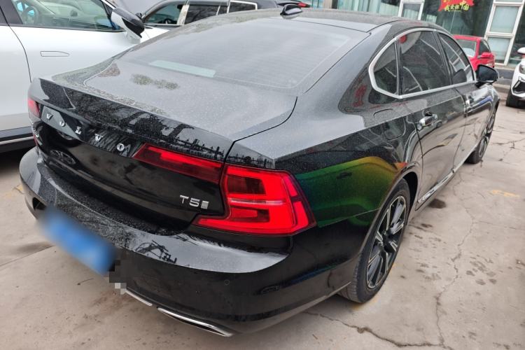 Used Volvo S90 2020 Facelifted T5 Zhiyi Luxury Edition Rear Right 45 Deg
