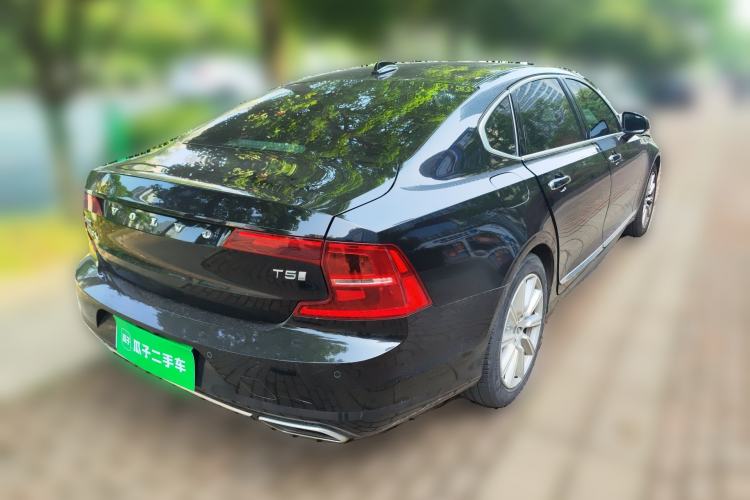 Used Volvo S90 2020 T5 Zhiyi Luxury Edition Rear Right 45 Deg