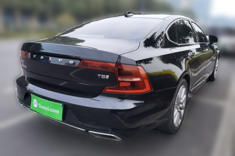 Used Volvo S90 2020 T4 SmartDrive Luxury Edition Rear Right 45 Deg