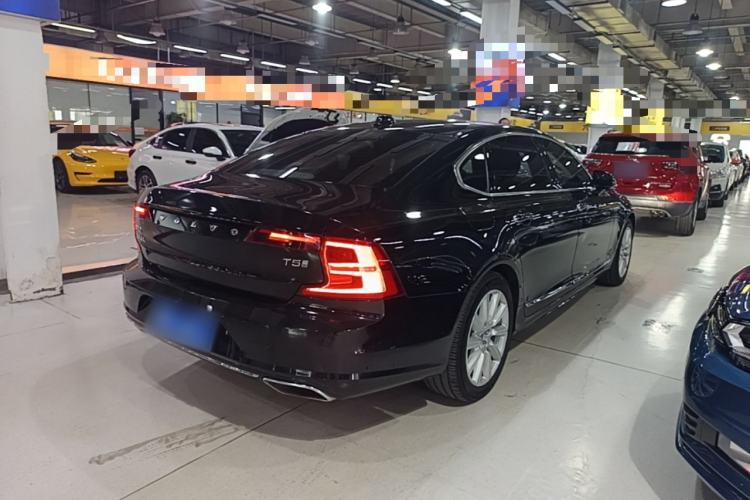 Used Volvo S90 2020 T5 Zhiyi Luxury Edition Rear Right 45 Deg