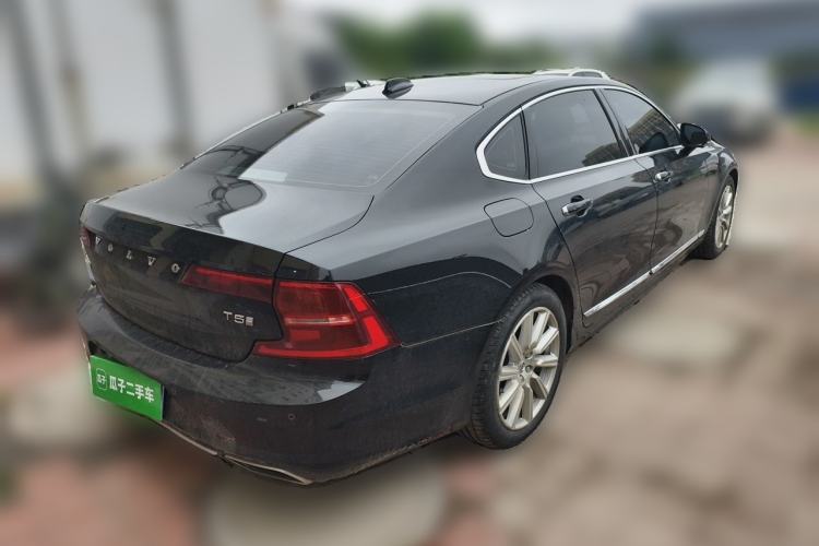 Used Volvo S90 2020 T5 Zhiyi Luxury Edition Rear Right 45 Deg