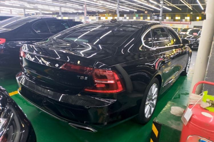 Used Volvo S90 2020 T5 Zhiyuan Luxury Edition Rear Right 45 Deg