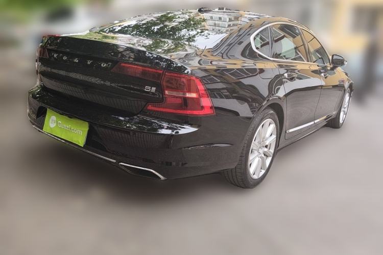 Used Volvo S90 2020 T5 Zhiyi Luxury Edition Rear Right 45 Deg