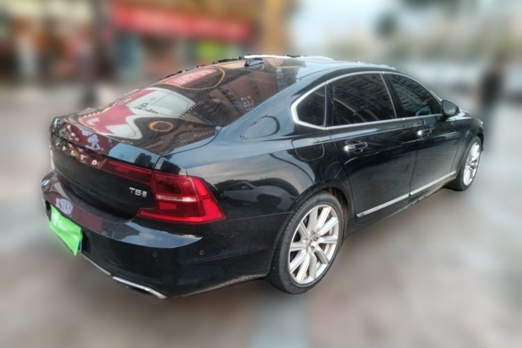 Used Volvo S90 2020 Facelift T5 Smart Luxury Edition Rear Right 45 Deg