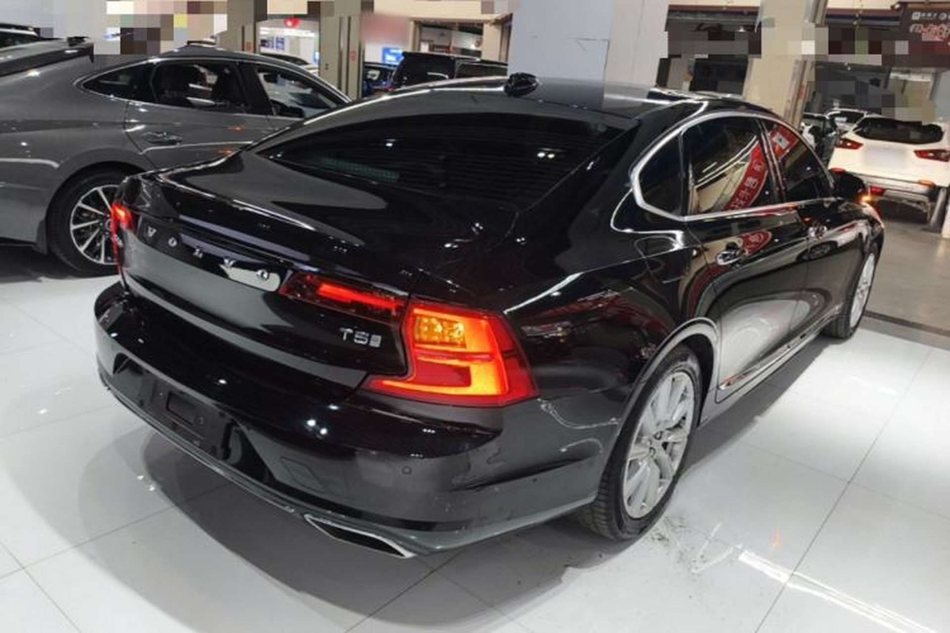 Used Volvo S90 2020 T5 Zhiyi Luxury Edition Rear Right 45 Deg
