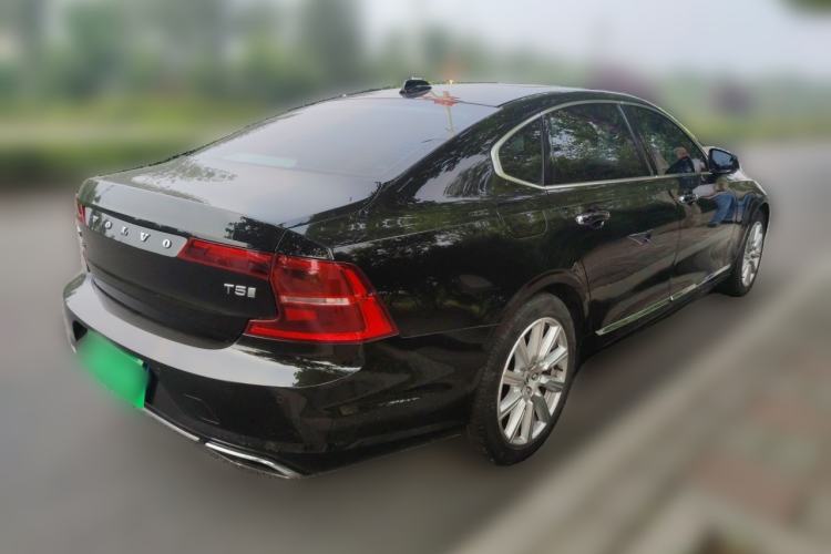 Used Volvo S90 2020 T5 Zhiyi Luxury Edition Rear Right 45 Deg
