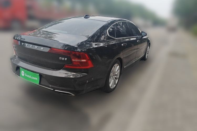 Used Volvo S90 2020 T5 Zhiyi Luxury Edition Rear Right 45 Deg