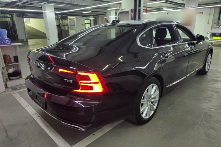 Used Volvo S90 2020 T5 Zhiyi Luxury Edition Rear Right 45 Deg