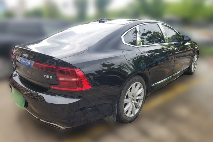 Used Volvo S90 2020 T5 Zhiyi Luxury Edition Rear Right 45 Deg