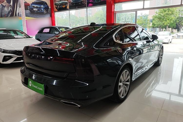 Used Volvo S90 2020 Facelifted T5 Zhiyi Luxury Edition Rear Right 45 Deg