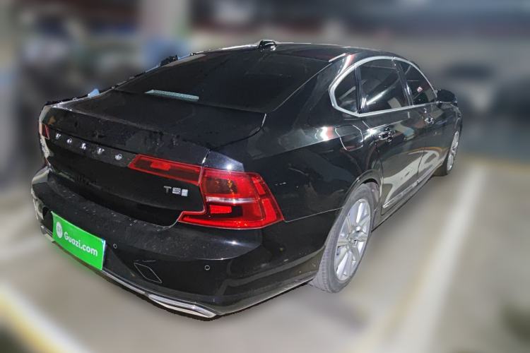 Used Volvo S90 2020 T5 Zhiyi Luxury Edition Rear Right 45 Deg